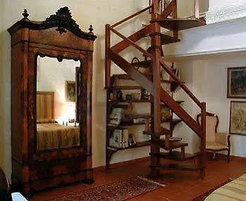 Hotel Donna Regina Naples